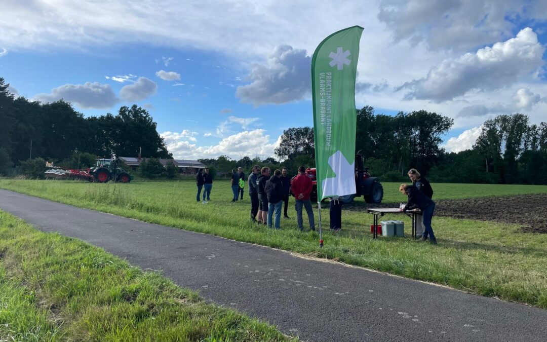 Demo Niet-kerend grasland vernietigen